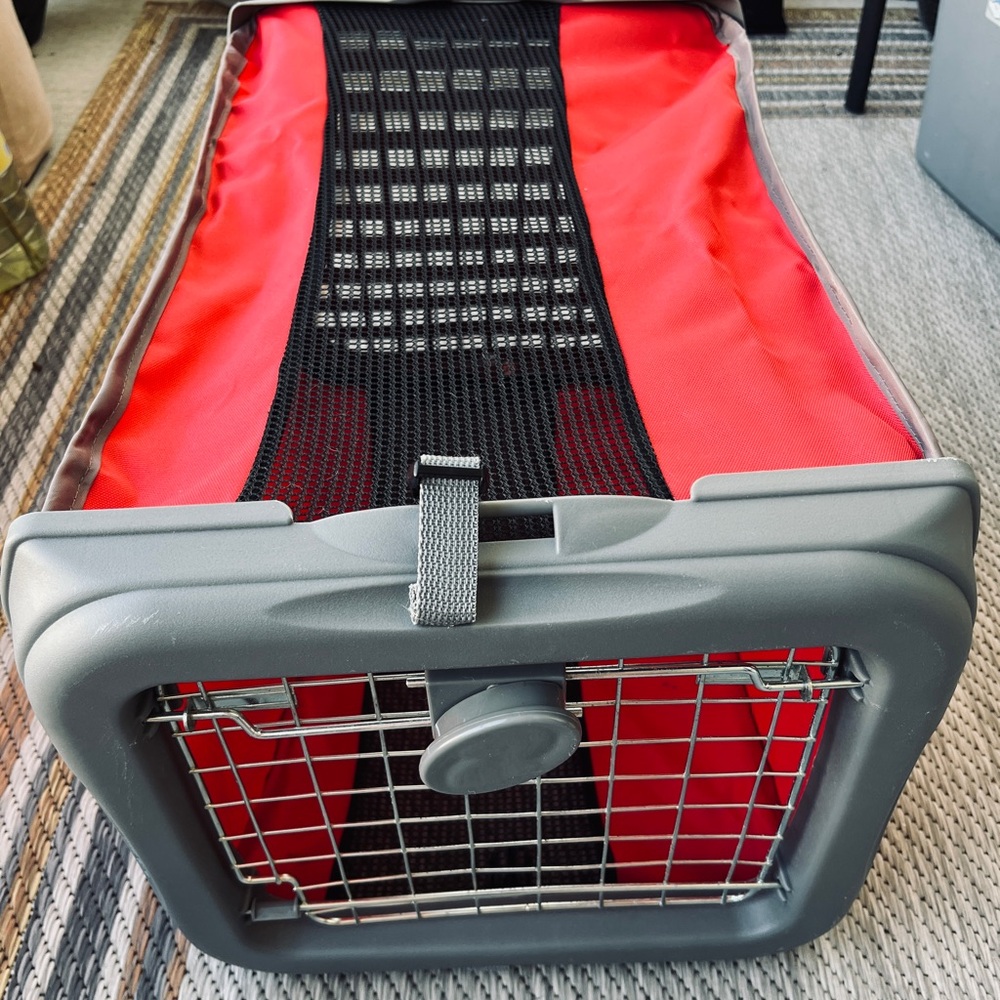Pet Travel Pop up Crate & Collapsible Travel Cup - Picture 4 of 10